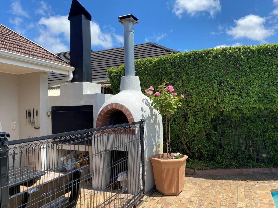 Holiday home A In Timour Hall Cape Town