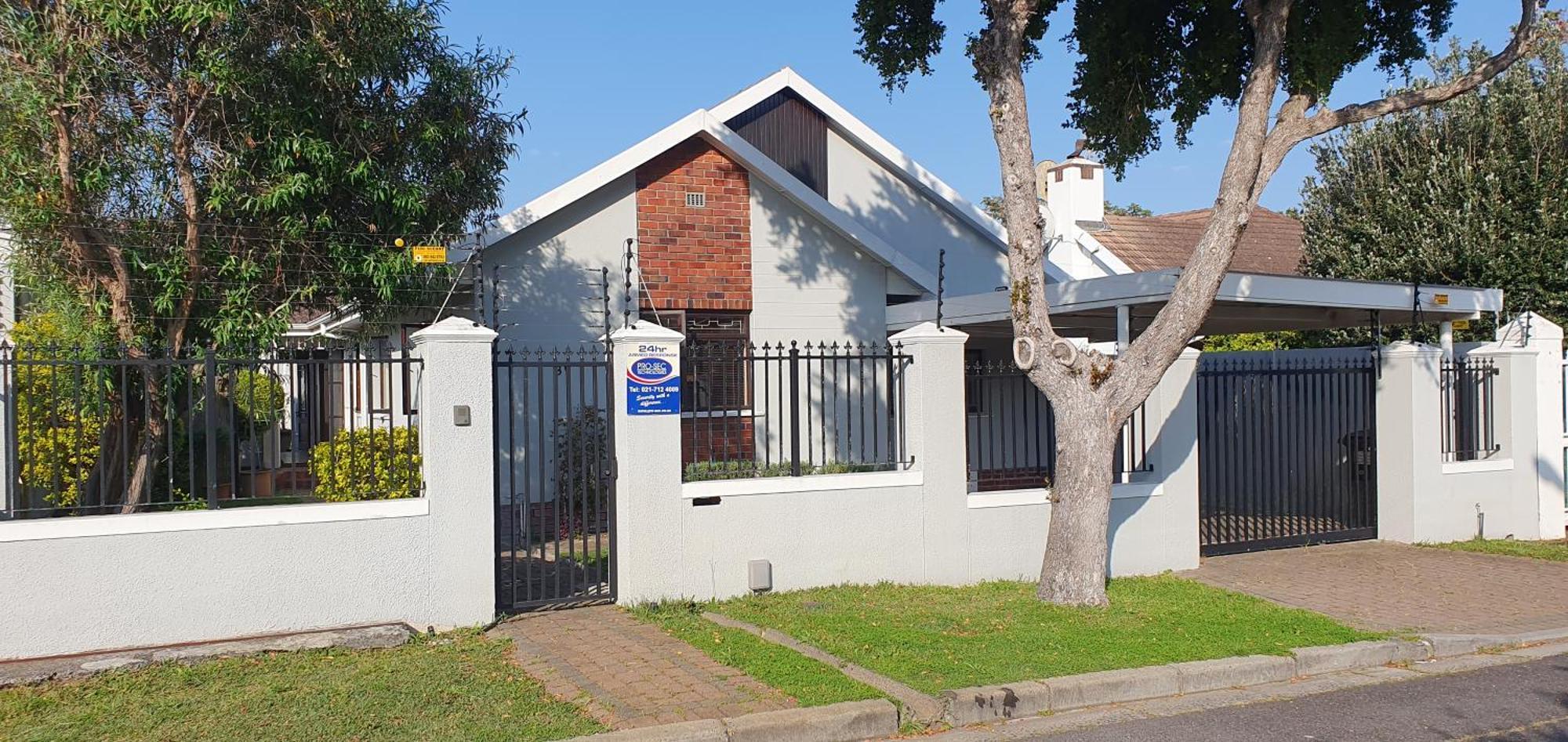 Holiday home A In Timour Hall Cape Town